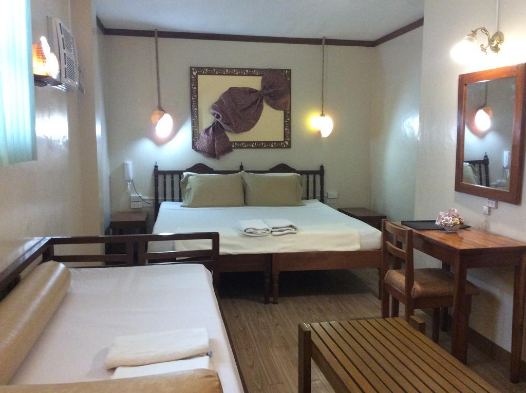 Hotel Bahay Ni Tuding - House Of Tuding Davao City Esterno foto