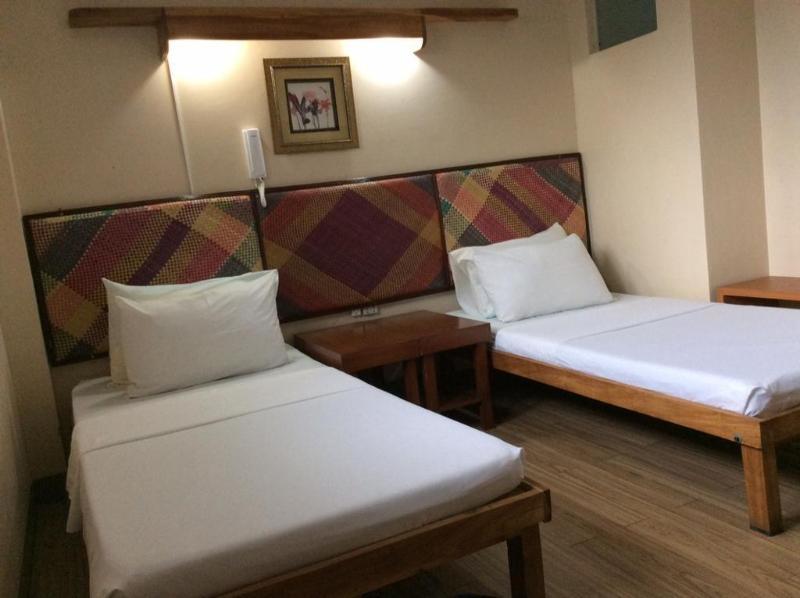 Hotel Bahay Ni Tuding - House Of Tuding Davao City Esterno foto